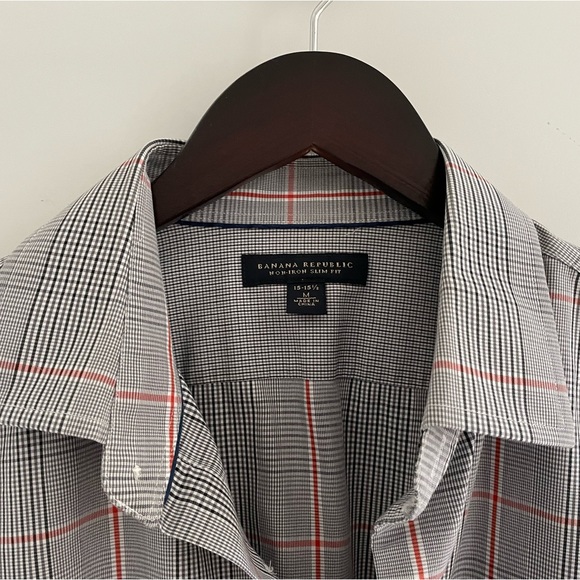 Banana Republic Men’s button-down shirt, Size M - Picture 3 of 4